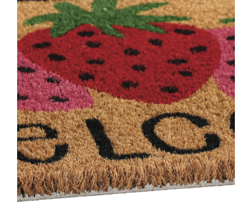 Covoraș de ușă cu motiv de căpșuni și inscripția Bine ați venit