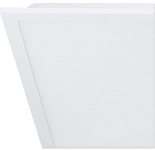 Prim-plan cu o lampă de tavan