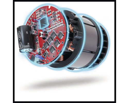 Vizualizare detaliată a componentelor electronice ale unui dispozitiv.