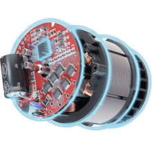 Prim-plan al unui dispozitiv electronic cu placă de circuit