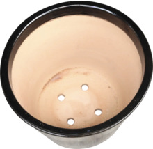 Ghiveci ceramic cu găuri de drenaj