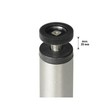 Picior reglabil cu o înălțime maximă de 20 de milimetri pe un picior metalic