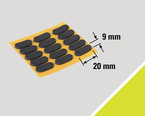 Glisoare autoadezive pentru mobilă cu dimensiunile nouă pe douăzeci de milimetri pe o foaie suport.