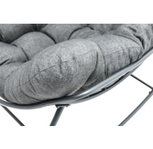 Prim-plan al scaunului tip papasan cu pernă