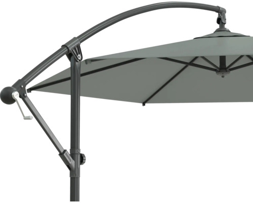 Detaliu al unei umbrele de soare cu mecanism de manivelă