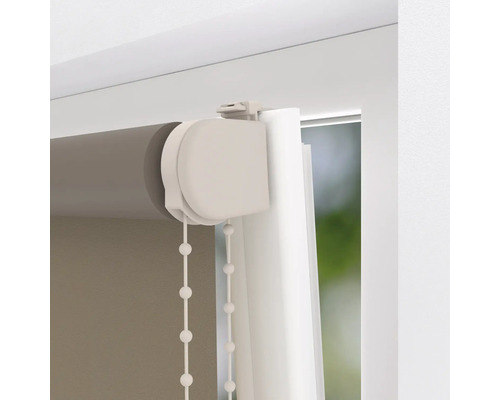 Imagine detaliată a unei role cu lanț pentru decorarea ferestrelor