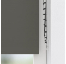 Prim-plan cu o rolă ca decorațiune de fereastră