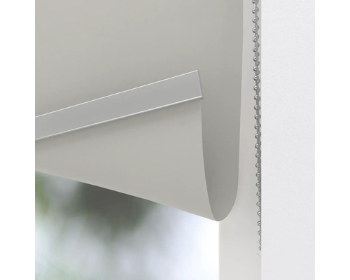 Prim-plan al unei rolete cu acționare prin lanț