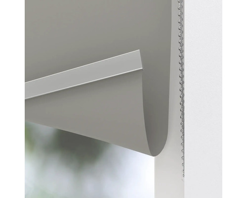 Imagine detaliată cu o roletă cu mecanism de acționare cu lanț