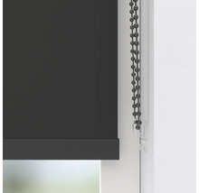 Imagine detaliată a unei role cu lanț la fereastră