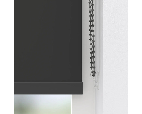 Imagine detaliată a unei role cu lanț la fereastră