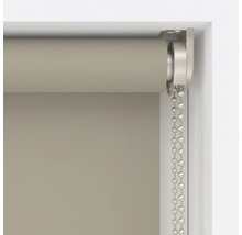 Detaliu al unei role cu lanț pentru decorarea ferestrelor.