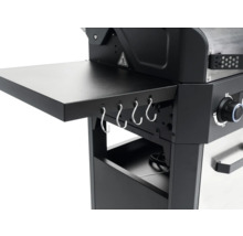 Imagine detaliată a unui grătar negru pe gaz cu raft și bară de cârlige