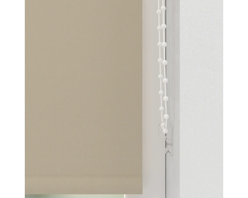 Rulouri bej cu lanț pentru decorarea ferestrelor