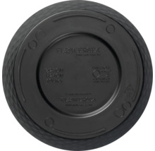 Partea inferioară a unui ghiveci negru cu informații despre producător