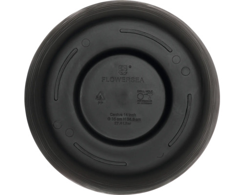 Vedere de jos a unui ghiveci negru din plastic cu informații despre producător