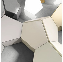 Prim-plan cu elemente decorative geometrice