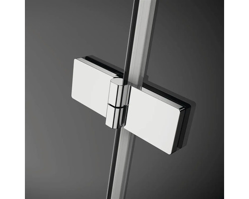 Prim-plan al unui accesoriu pentru cabină de duș