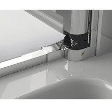 Prim-plan cu un suport pentru cabină de duș