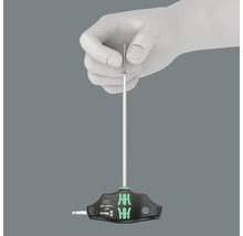 Șurubelniță Wera cu mâner transversal și șurub în mână