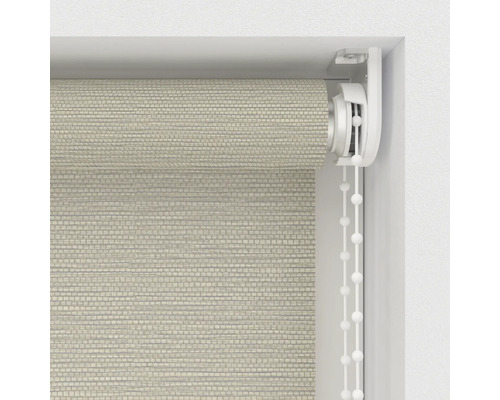 Prim-plan cu o rolă cu lanț pentru decorarea ferestrelor