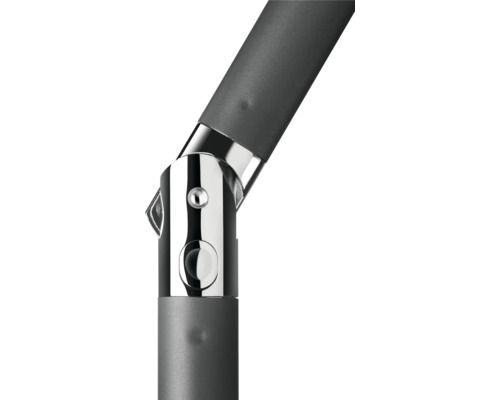 Imagine detaliată a unui suport pentru umbrelă cu elemente metalice