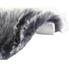 Vizualizare detaliată a unui covor cu fibre lungi