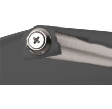 Imagine detaliată a unei piese de mobilier cu șurub