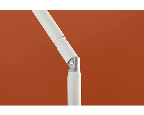 Prim-plan cu o articulație de pe o umbrelă de soare