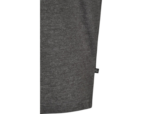 Detaliu tricou gri
