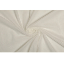 Țesătură decorativă din tul, drapată.