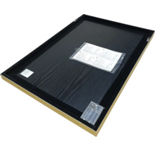 Spatele unei imagini înrămate cu umerașe