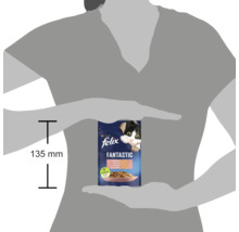 Reprezentare dimensională a hranei pentru pisici Felix Fantastic cu aromă de pește și înălțime de 135 mm