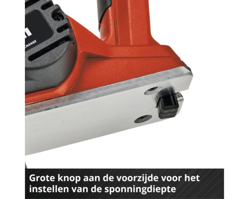 Vedere detaliată a unei rindele electrice roșii cu accent pe placa de bază și zona pentru reglarea adâncimii de fălțuire.