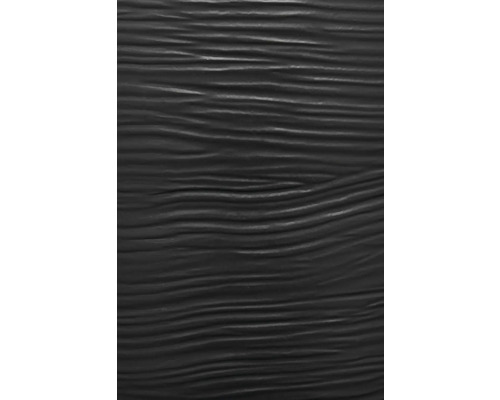 Vedere de aproape a unei suprafețe închise la culoare structurată orizontal cu relief ondulat.