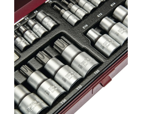 Set de chei tubulare WGB cu diverse capete Torx din oțel mat într-un suport din plastic.