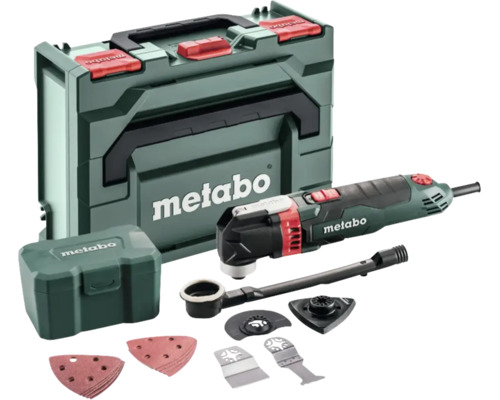 Set unealtă multifuncțională Metabo cu cutie de transport, cutie de accesorii, foi de șlefuit, pânze de ferăstrău și adaptor de aspirare.