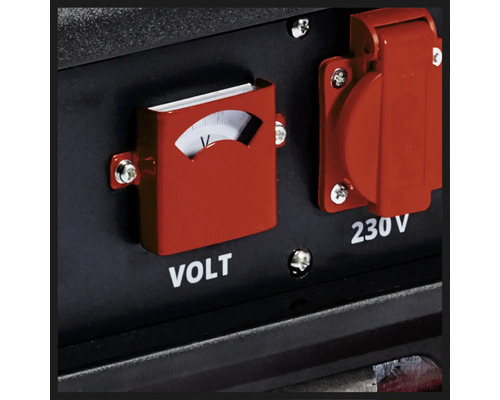 Panou de comandă al unui generator cu voltmetru și priză de 230 Volt.
