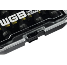 Detaliu al unei truse de scule WGB cu capac transparent, capete tubulare negre și închizătoare din plastic.