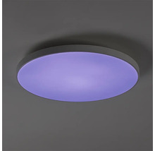 Plafoniera LED rotundă cu design plat și suprafață difuzor luminoasă pentru iluminat interior modern.