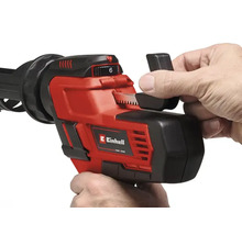 Pistol cu acumulator pentru cartușe Einhell cu detaliu de manevrare și logo Einhell.