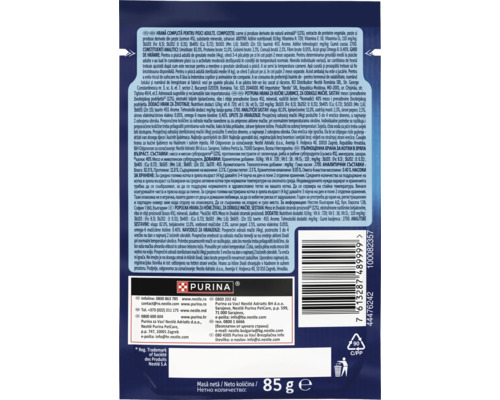 Partea din spate a ambalajului hranei pentru pisici Purina cu informații detaliate despre produs, ingrediente și recomandări de hrănire.