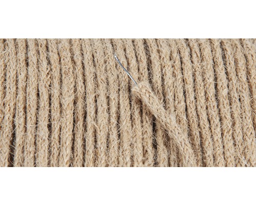 Prim-plan cu sfoară de iută pe o bobină