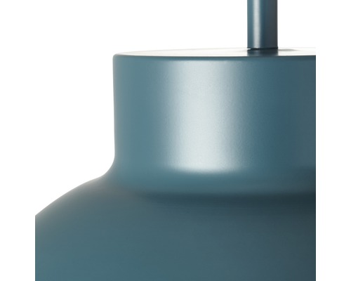 Vizualizare detaliată a unei lămpi suspendate