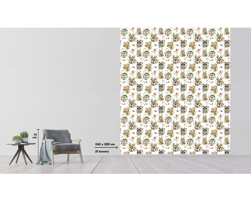 Tapetă vlies cu model de animale prezentată în cameră, dimensiuni 243 x 280 cm