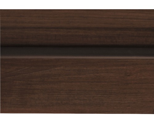 Prim-plan cu un panou din lemn maro cu îmbinare în nut și feder