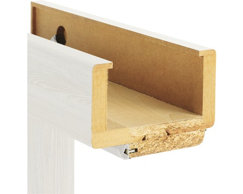 Imagine detaliată a unui toc de ușă din material lemnos