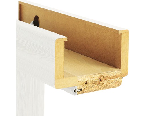 Secțiune transversală a unui toc de ușă din material lemnos