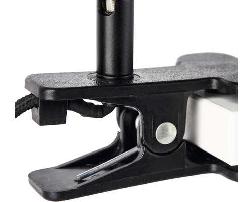 Prim-plan cu o clemă crocodil