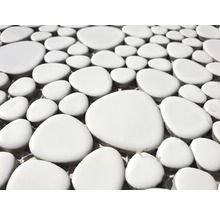 Mozaic ceramic alb cu aspect de pietricele